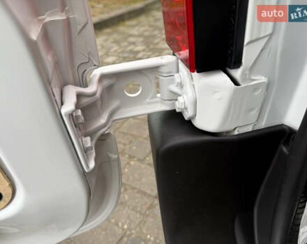 Білий Опель Movano, об'ємом двигуна 0 л та пробігом 156 тис. км за 17400 $, фото 77 на Automoto.ua