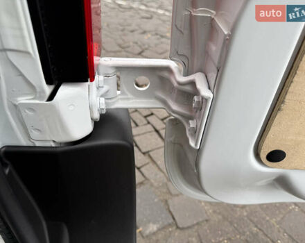 Білий Опель Movano, об'ємом двигуна 0 л та пробігом 156 тис. км за 17400 $, фото 79 на Automoto.ua