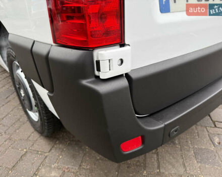 Білий Опель Movano, об'ємом двигуна 0 л та пробігом 156 тис. км за 17400 $, фото 15 на Automoto.ua