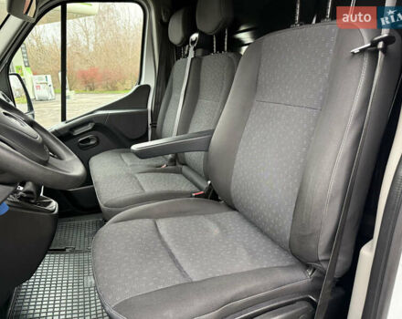 Білий Опель Movano, об'ємом двигуна 0 л та пробігом 156 тис. км за 17400 $, фото 44 на Automoto.ua