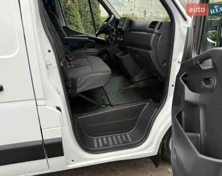 Білий Опель Movano, об'ємом двигуна 0 л та пробігом 156 тис. км за 17400 $, фото 61 на Automoto.ua