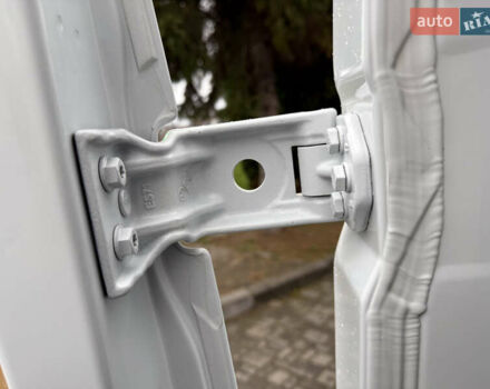 Білий Опель Movano, об'ємом двигуна 0 л та пробігом 156 тис. км за 17400 $, фото 76 на Automoto.ua