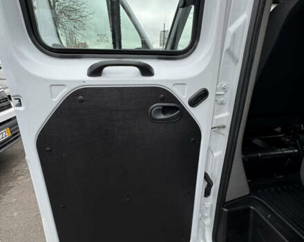 Білий Опель Movano, об'ємом двигуна 2.3 л та пробігом 123 тис. км за 22500 $, фото 22 на Automoto.ua