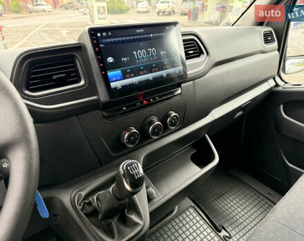 Білий Опель Movano, об'ємом двигуна 0 л та пробігом 156 тис. км за 17400 $, фото 55 на Automoto.ua