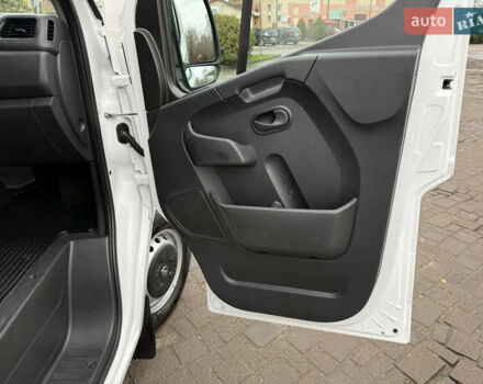 Білий Опель Movano, об'ємом двигуна 0 л та пробігом 156 тис. км за 17400 $, фото 59 на Automoto.ua