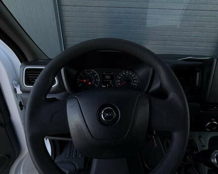 Белый Опель Movano, объемом двигателя 2.3 л и пробегом 254 тыс. км за 18500 $, фото 55 на Automoto.ua