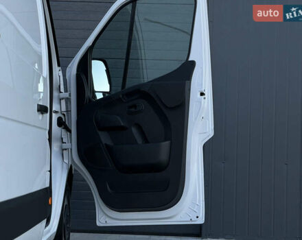 Белый Опель Movano, объемом двигателя 2.3 л и пробегом 254 тыс. км за 18500 $, фото 53 на Automoto.ua