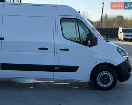 Белый Опель Movano, объемом двигателя 2.3 л и пробегом 254 тыс. км за 18500 $, фото 19 на Automoto.ua