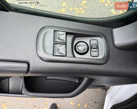 Білий Опель Movano, об'ємом двигуна 2.3 л та пробігом 202 тис. км за 19500 $, фото 33 на Automoto.ua