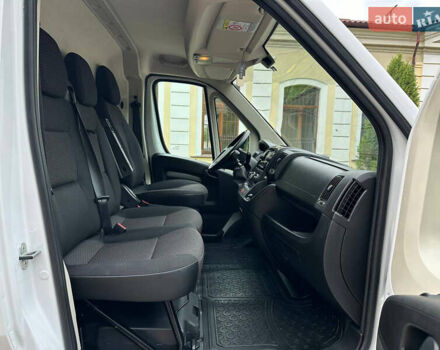 Білий Опель Movano, об'ємом двигуна 2.2 л та пробігом 264 тис. км за 18500 $, фото 10 на Automoto.ua