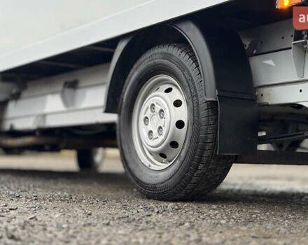 Белый Опель Movano, объемом двигателя 2.2 л и пробегом 220 тыс. км за 25899 $, фото 10 на Automoto.ua