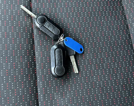 Белый Опель Movano, объемом двигателя 2.2 л и пробегом 220 тыс. км за 25899 $, фото 29 на Automoto.ua