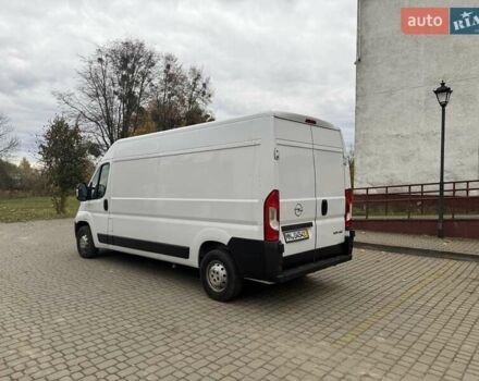 Білий Опель Movano, об'ємом двигуна 2.2 л та пробігом 85 тис. км за 19500 $, фото 4 на Automoto.ua