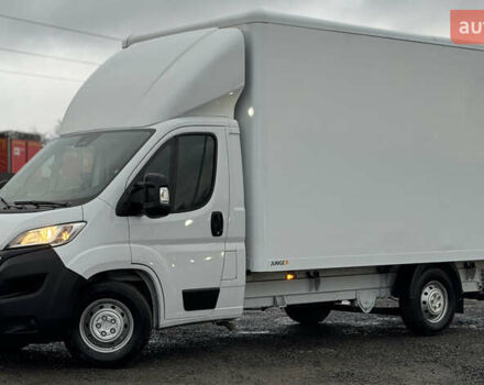 Белый Опель Movano, объемом двигателя 2.2 л и пробегом 220 тыс. км за 25899 $, фото 3 на Automoto.ua