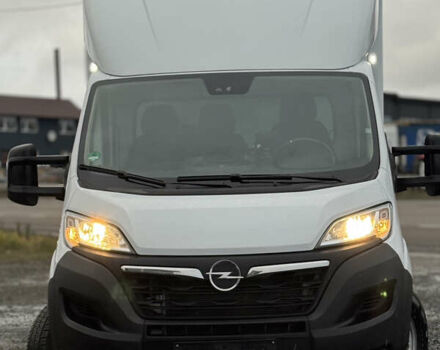 Белый Опель Movano, объемом двигателя 2.2 л и пробегом 220 тыс. км за 25899 $, фото 33 на Automoto.ua