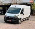 Білий Опель Movano, об'ємом двигуна 2.2 л та пробігом 130 тис. км за 25392 $, фото 1 на Automoto.ua