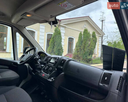 Білий Опель Movano, об'ємом двигуна 2.2 л та пробігом 264 тис. км за 18500 $, фото 9 на Automoto.ua