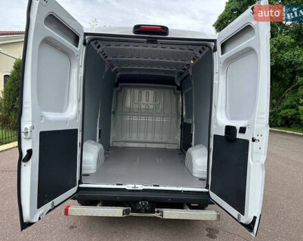 Білий Опель Movano, об'ємом двигуна 2.2 л та пробігом 264 тис. км за 18500 $, фото 15 на Automoto.ua