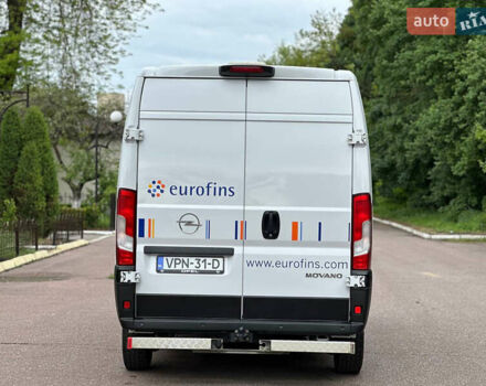 Білий Опель Movano, об'ємом двигуна 2.2 л та пробігом 264 тис. км за 18500 $, фото 4 на Automoto.ua