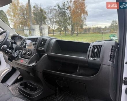 Білий Опель Movano, об'ємом двигуна 2.2 л та пробігом 85 тис. км за 19500 $, фото 5 на Automoto.ua