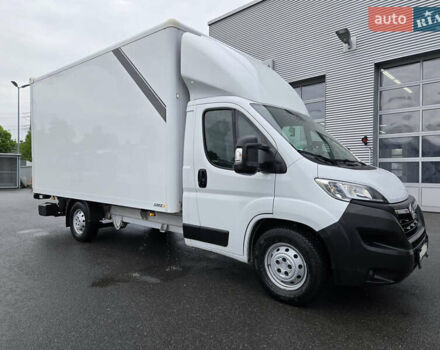 Білий Опель Movano, об'ємом двигуна 2.2 л та пробігом 190 тис. км за 26899 $, фото 1 на Automoto.ua