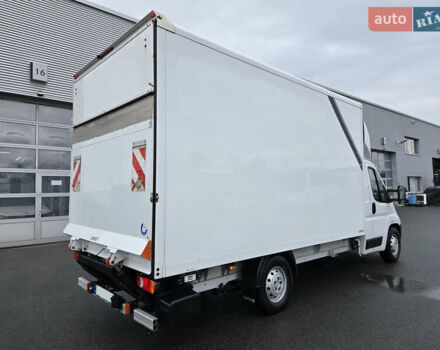 Білий Опель Movano, об'ємом двигуна 2.2 л та пробігом 190 тис. км за 26899 $, фото 3 на Automoto.ua