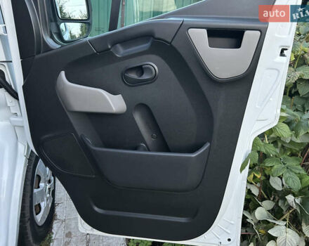 Білий Опель Movano, об'ємом двигуна 2.3 л та пробігом 338 тис. км за 23000 $, фото 17 на Automoto.ua