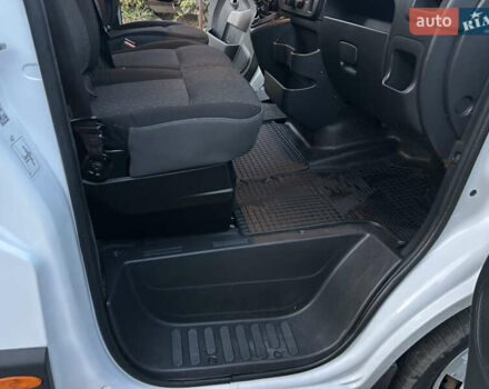 Білий Опель Movano, об'ємом двигуна 2.3 л та пробігом 338 тис. км за 23000 $, фото 18 на Automoto.ua