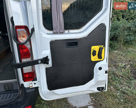 Білий Опель Movano, об'ємом двигуна 2.3 л та пробігом 338 тис. км за 23000 $, фото 12 на Automoto.ua
