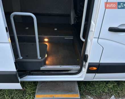 Білий Опель Movano, об'ємом двигуна 2.3 л та пробігом 338 тис. км за 23000 $, фото 25 на Automoto.ua