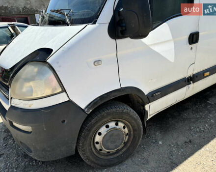 Белый Опель Movano, объемом двигателя 2.46 л и пробегом 400 тыс. км за 5600 $, фото 6 на Automoto.ua