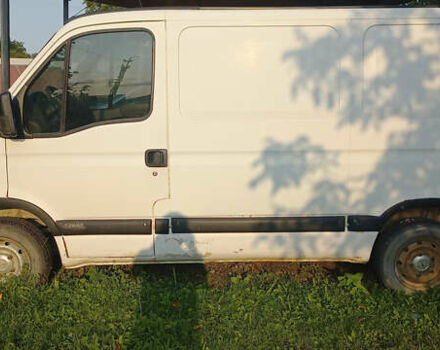 Белый Опель Movano, объемом двигателя 2.5 л и пробегом 470 тыс. км за 3300 $, фото 3 на Automoto.ua