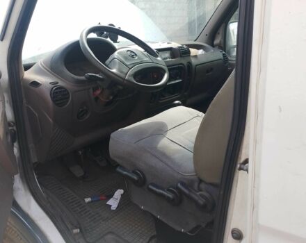 Білий Опель Movano, об'ємом двигуна 2.2 л та пробігом 500 тис. км за 4500 $, фото 4 на Automoto.ua