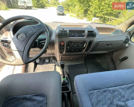 Білий Опель Movano, об'ємом двигуна 2.19 л та пробігом 290 тис. км за 4500 $, фото 7 на Automoto.ua