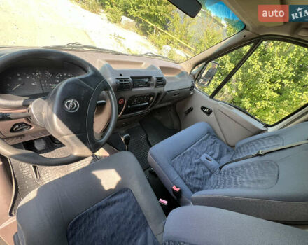 Білий Опель Movano, об'ємом двигуна 2.19 л та пробігом 290 тис. км за 4500 $, фото 16 на Automoto.ua