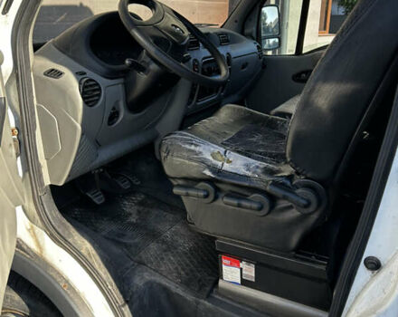 Білий Опель Movano, об'ємом двигуна 0 л та пробігом 281 тис. км за 4900 $, фото 5 на Automoto.ua