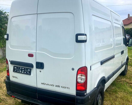 Белый Опель Movano, объемом двигателя 2.5 л и пробегом 267 тыс. км за 7480 $, фото 2 на Automoto.ua