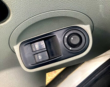Белый Опель Movano, объемом двигателя 2.5 л и пробегом 267 тыс. км за 7480 $, фото 10 на Automoto.ua