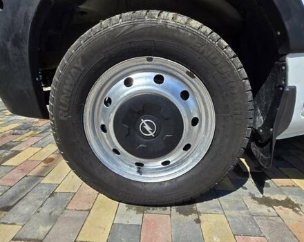 Белый Опель Movano, объемом двигателя 2.46 л и пробегом 272 тыс. км за 8400 $, фото 11 на Automoto.ua