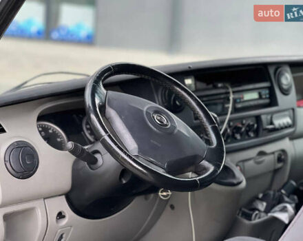 Білий Опель Movano, об'ємом двигуна 2.5 л та пробігом 641 тис. км за 10500 $, фото 13 на Automoto.ua