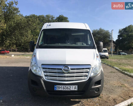 Белый Опель Movano, объемом двигателя 2.3 л и пробегом 70 тыс. км за 10000 $, фото 1 на Automoto.ua