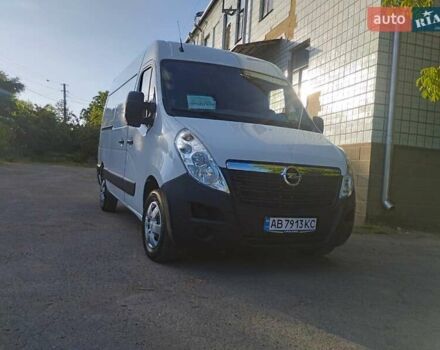 Белый Опель Movano, объемом двигателя 2.3 л и пробегом 303 тыс. км за 13500 $, фото 3 на Automoto.ua
