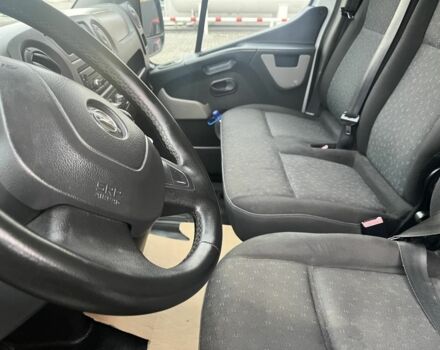 Белый Опель Movano, объемом двигателя 2.3 л и пробегом 454 тыс. км за 9500 $, фото 3 на Automoto.ua