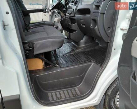 Белый Опель Movano, объемом двигателя 2.3 л и пробегом 460 тыс. км за 11900 $, фото 33 на Automoto.ua