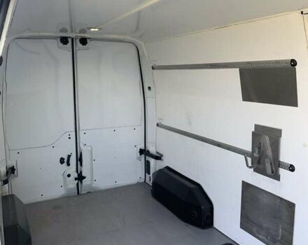 Белый Опель Movano, объемом двигателя 2.3 л и пробегом 400 тыс. км за 12800 $, фото 2 на Automoto.ua