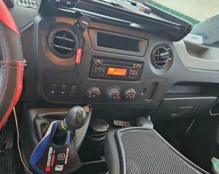 Білий Опель Movano, об'ємом двигуна 2.3 л та пробігом 270 тис. км за 15000 $, фото 3 на Automoto.ua