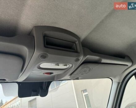 Белый Опель Movano, объемом двигателя 2.3 л и пробегом 221 тыс. км за 12500 $, фото 13 на Automoto.ua