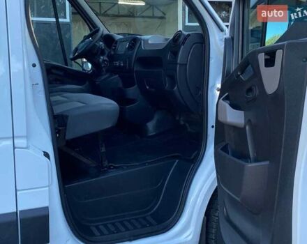 Белый Опель Movano, объемом двигателя 2.3 л и пробегом 265 тыс. км за 15600 $, фото 12 на Automoto.ua