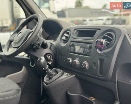 Білий Опель Movano, об'ємом двигуна 2.3 л та пробігом 473 тис. км за 16000 $, фото 15 на Automoto.ua
