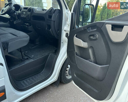 Белый Опель Movano, объемом двигателя 2.3 л и пробегом 284 тыс. км за 15700 $, фото 13 на Automoto.ua